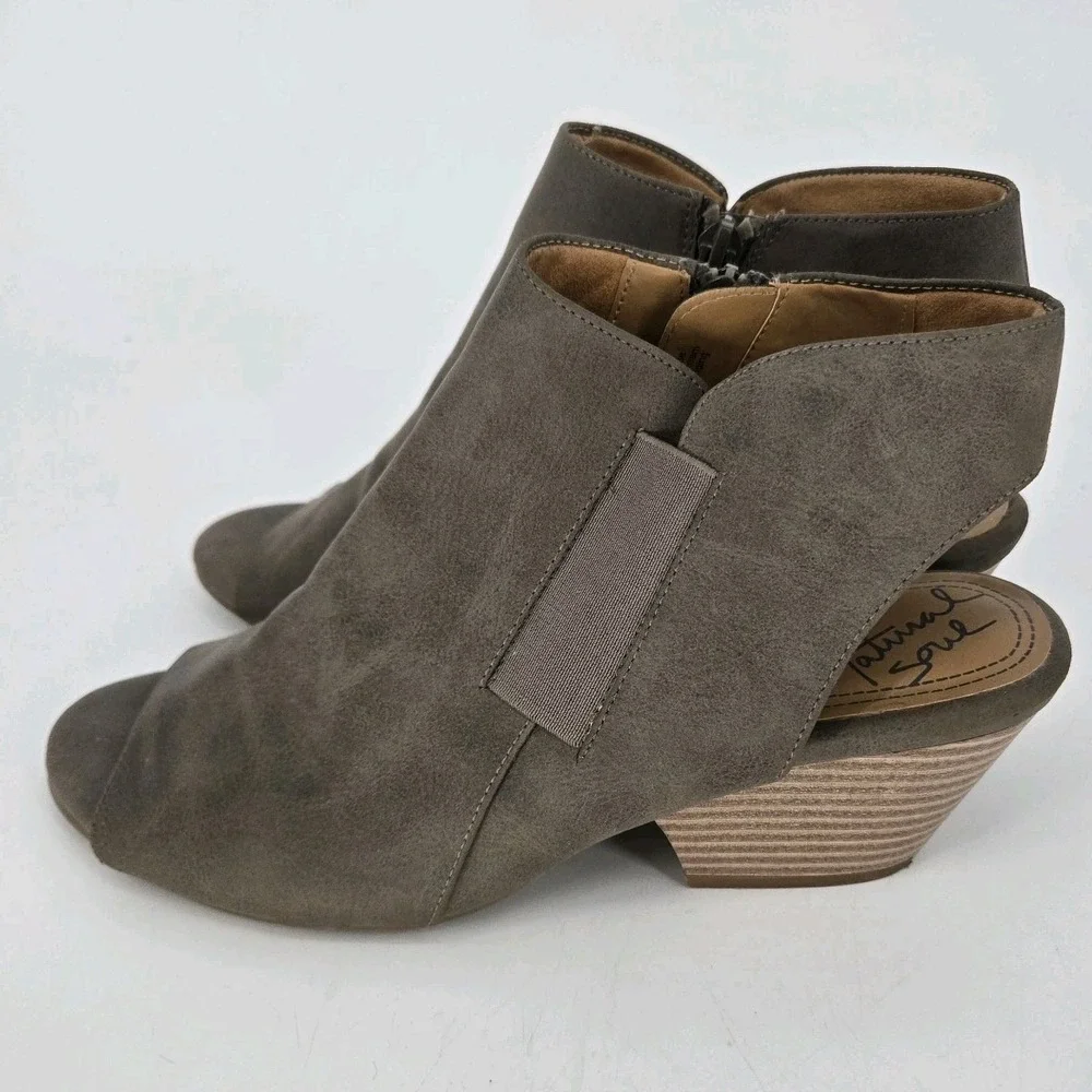 Natural Soul Daph 8.5W Taupe Peep Toe Booties Block Heel Zip Comfort Shoes Boho